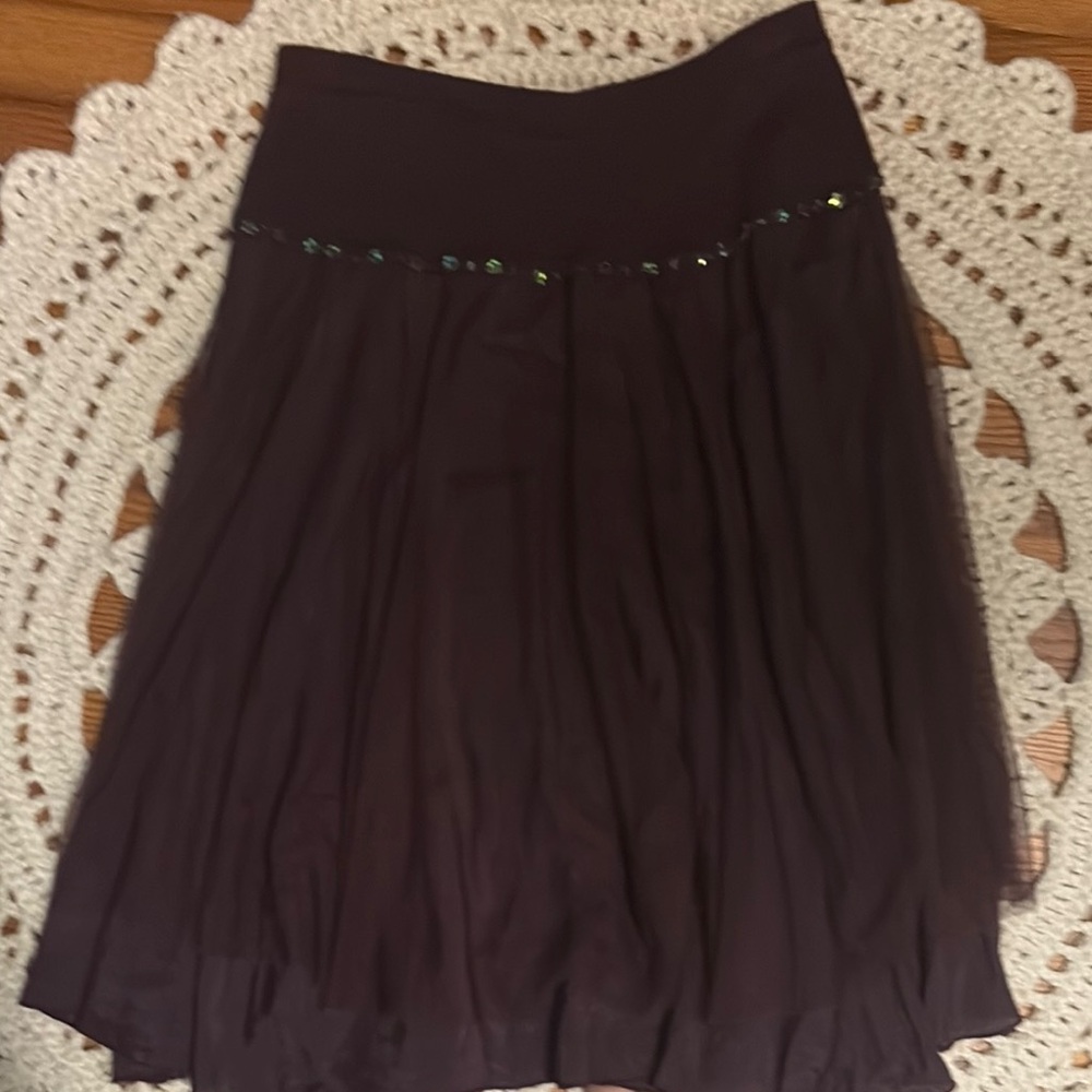 Free People knee length skirt with tulle overlay and sequin on wide pull on wais - Picture 5 of 5